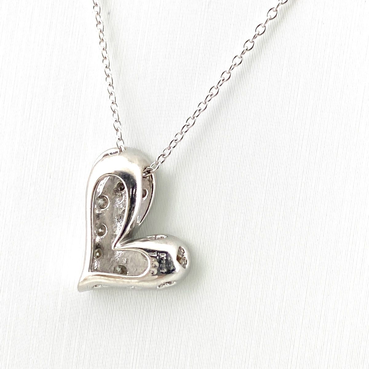 ハートモチーフ デザインネックレス WG ホワイトゴールド ペンダント