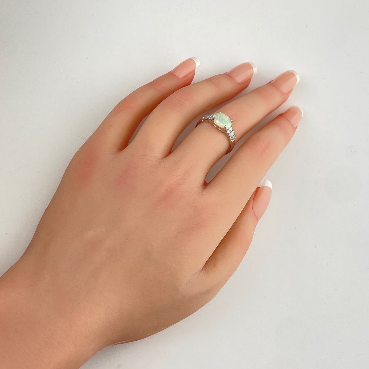 オパール デザインリング プラチナ メレダイヤ 指輪 リング 14号 Pt900