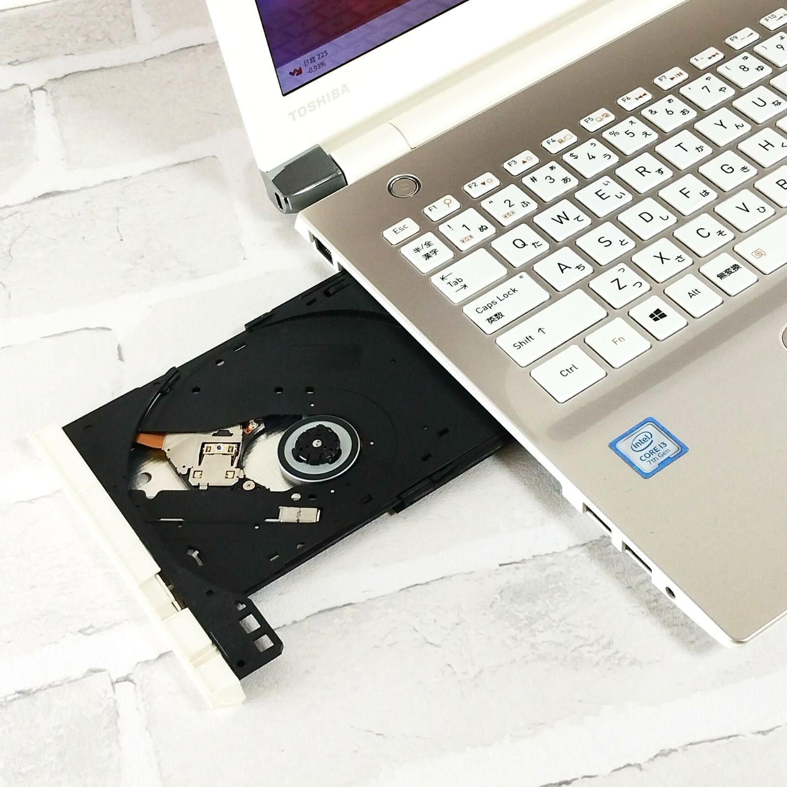 たっぷり1TB✨DVD✨Windows11✨ノートパソコン✨カメラ付 8GB たっぷり1TB Blu-ray Windows11 カメラ付き dynabook 15.6インチ