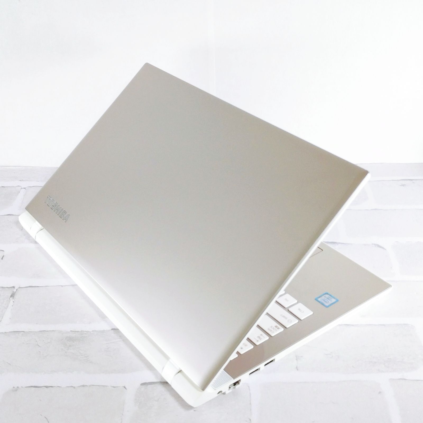 大量1TB✨Blu-ray✨Windows11✨ノートパソコン カメラ付 8GB たっぷり1TB Blu-ray Windows11 カメラ付き dynabook 15.6インチ