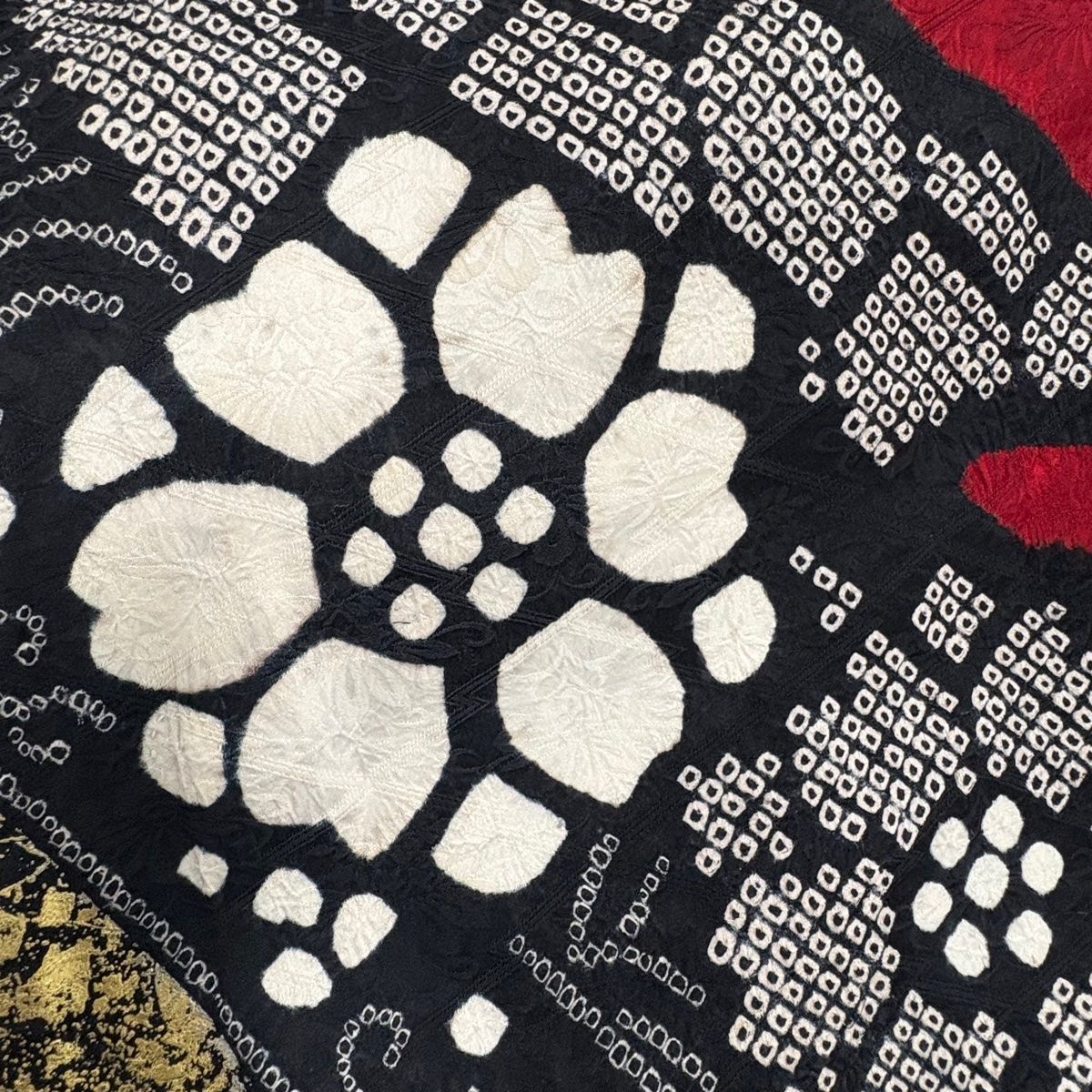 振袖 身丈164cm 裄丈69cm L 袷 やまと 花柄 幾何学 金彩 絞り 赤 正絹