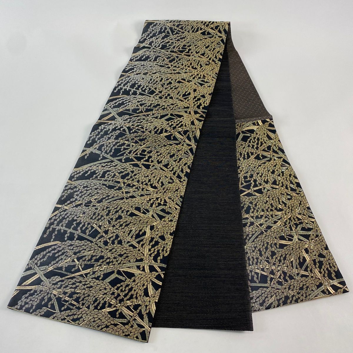 美品】 袋帯 名品 落款 稲穂 金糸 箔 黒 六通 正絹 【中古】 - メルカリ
