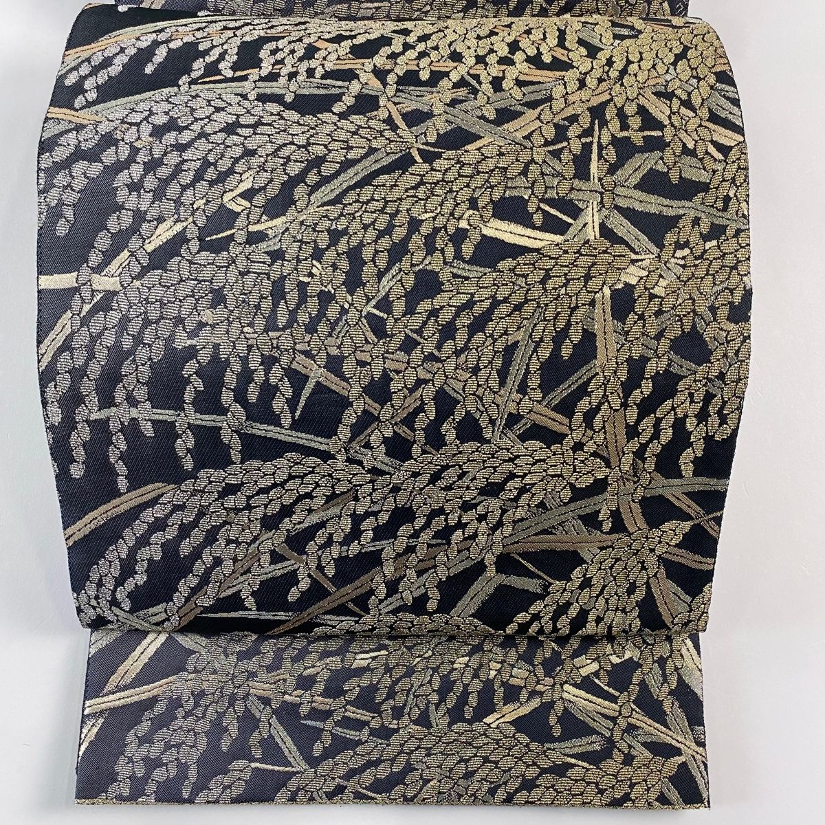 美品】 袋帯 名品 落款 稲穂 金糸 箔 黒 六通 正絹 【中古】 - メルカリ