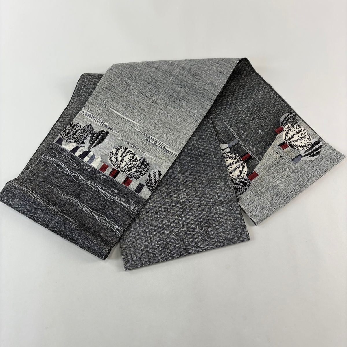袋帯 秀品 紬地 樹木 波 刺繍 黒灰 お太鼓柄 正絹 【中古】 - メルカリ
