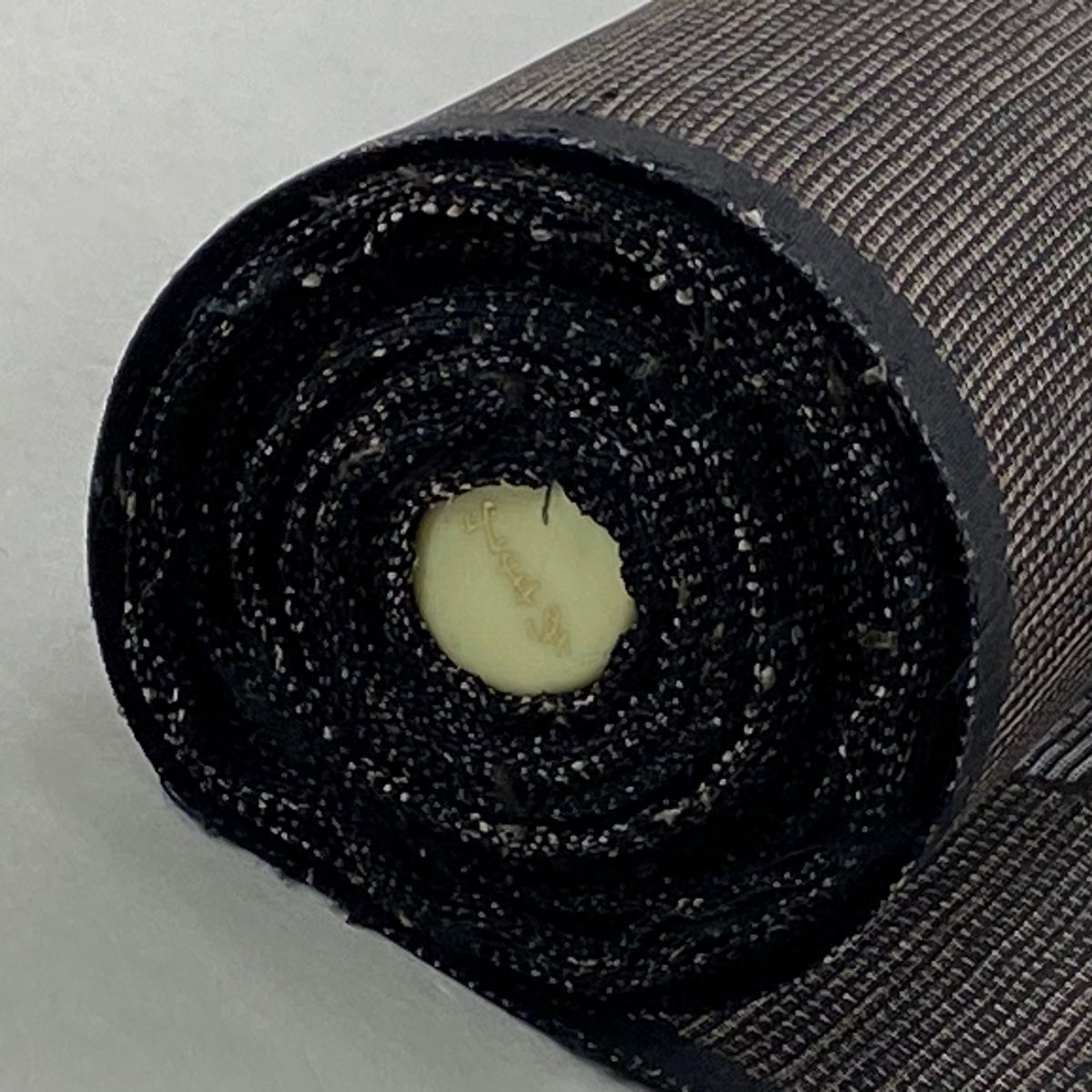 美品】反物 秀品 大島紬 証紙 幾何学模様 純泥染 薄茶色 正絹 【中古