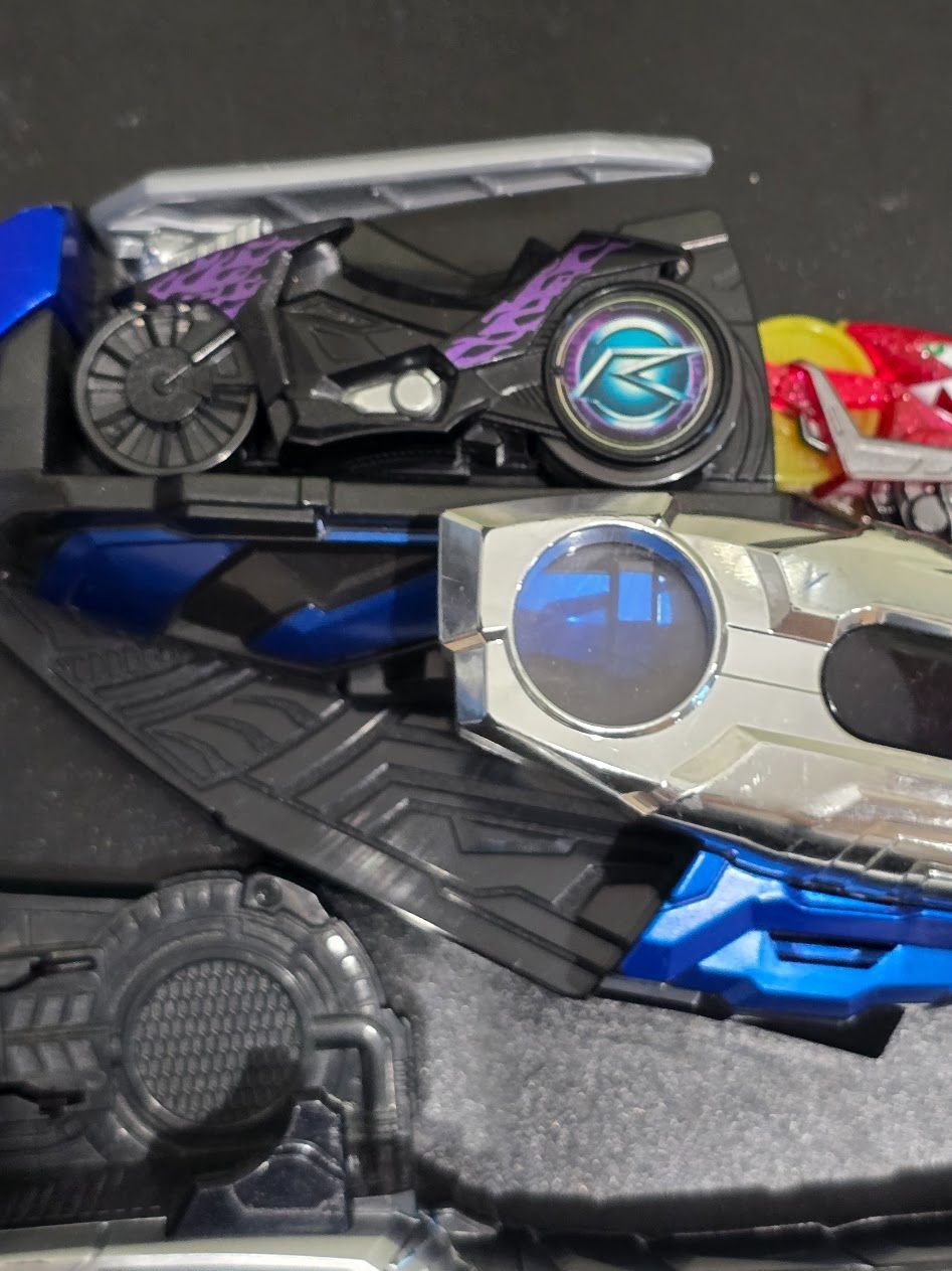 DXマッハドライバー炎、シグナルバイクセット DXマッハドライバー炎 シンゴウアックス シグナルバイク セット - メルカリ