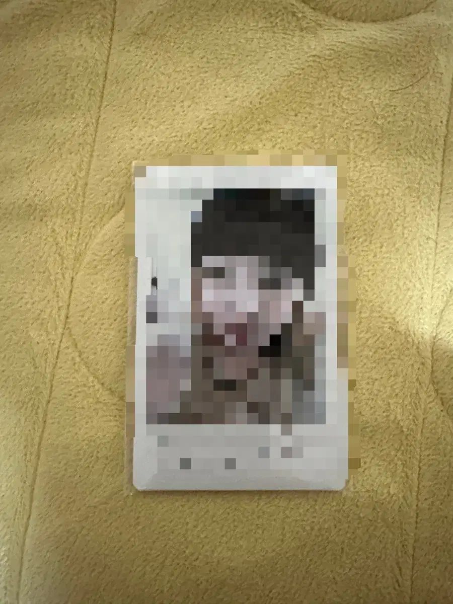 ナヨン(NAYEON) サイン チェキ ポラロイド - メルカリ