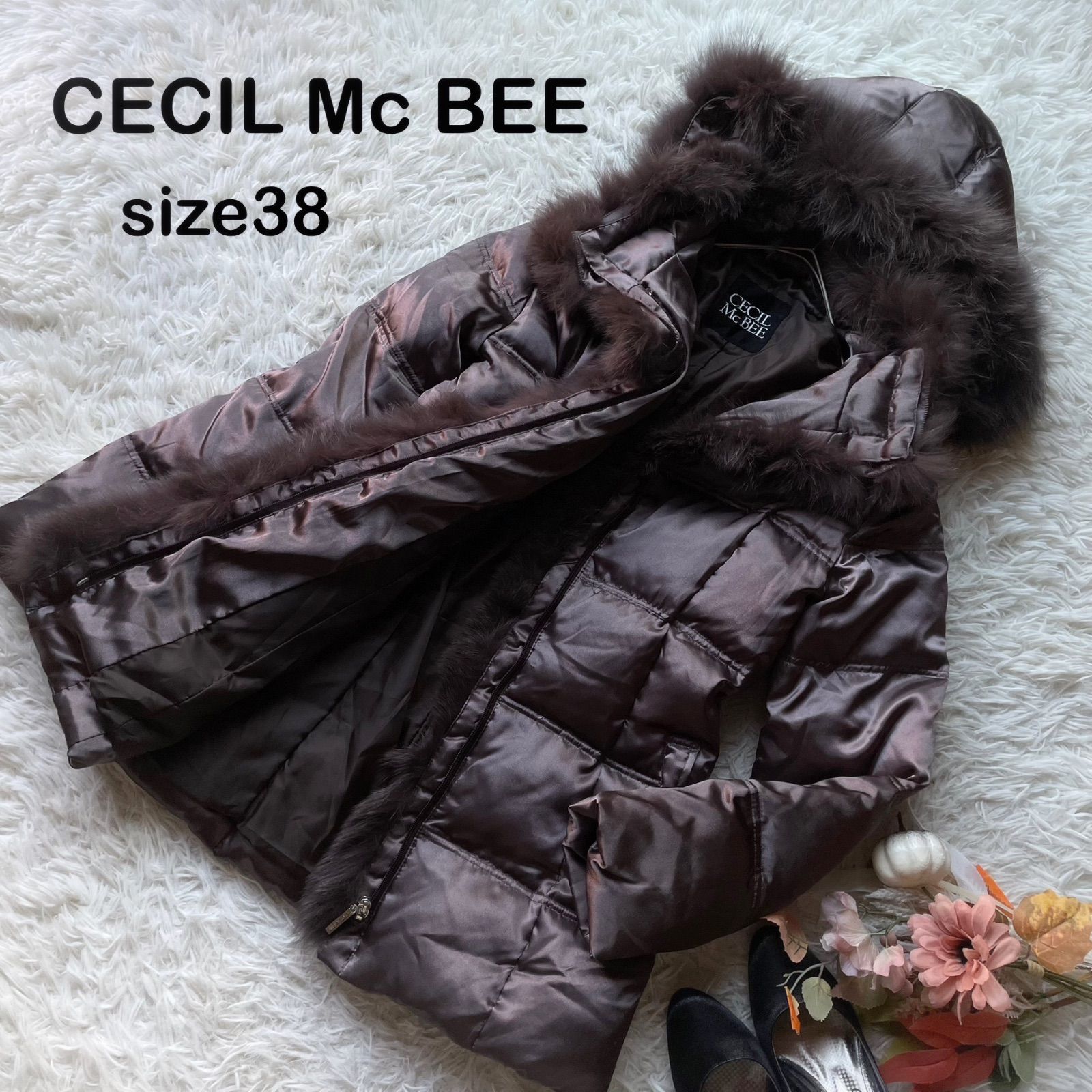 R*様 CECIL MC BEE ファー ダウン CECILMCBEE セシルマクビー フォックスファー襟 袖 ビジュー Aライン