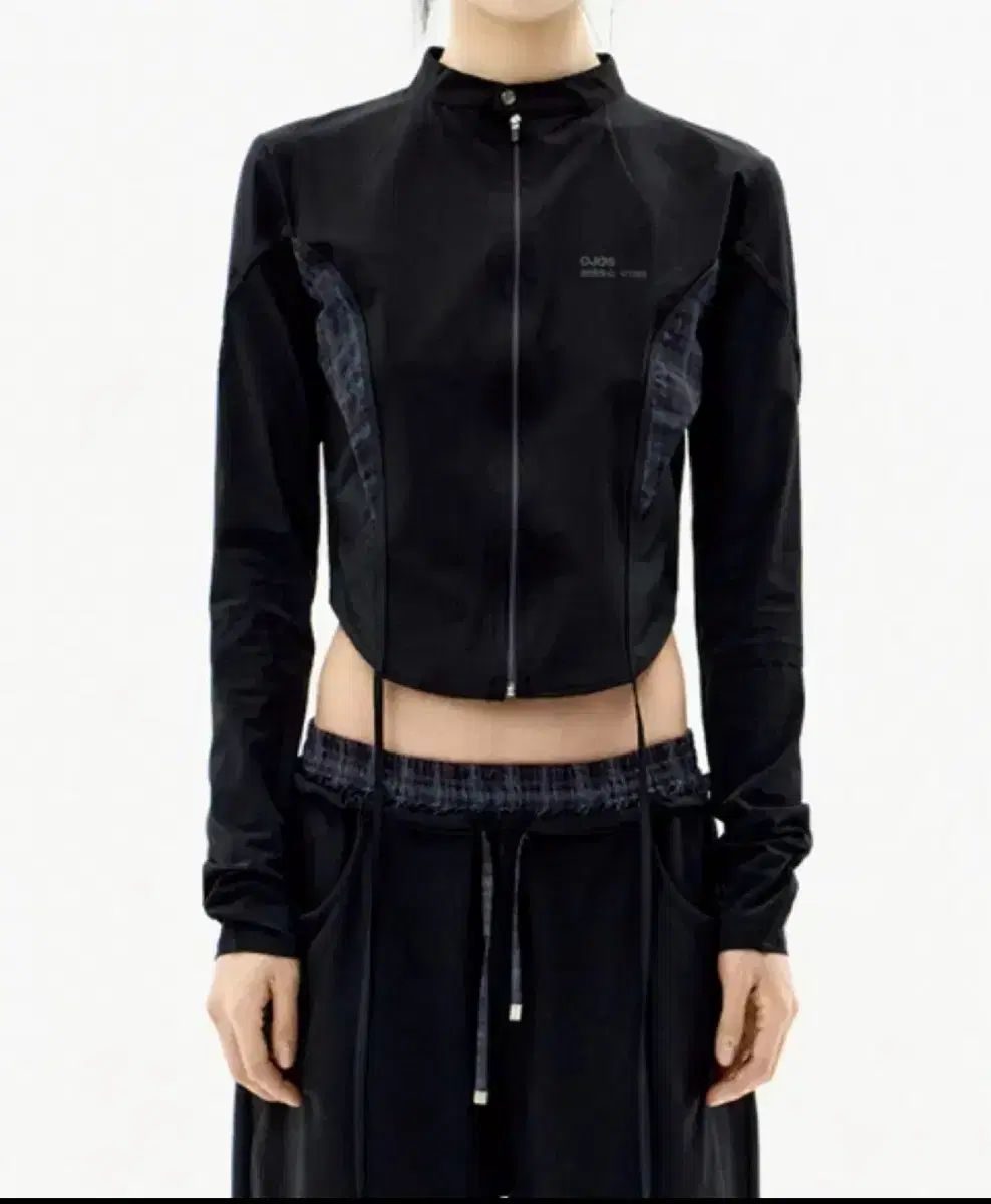 オホス ストラップ トリミング パータン ジャケット ブラック