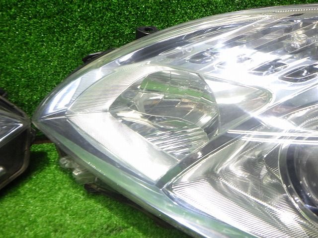 30プリウス ヘッドライト 左右 ハロゲン ZVW30 前期 47-29 ホ