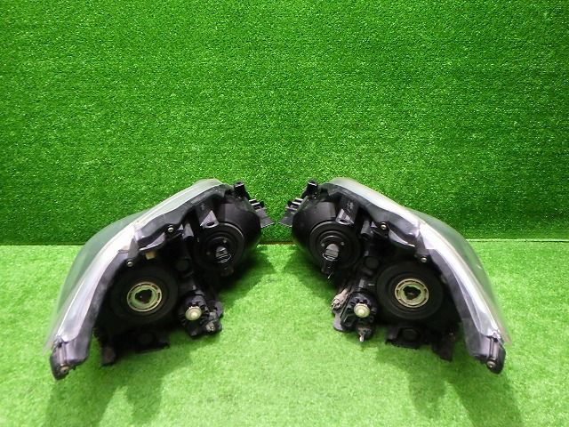 30プリウス ヘッドライト 左右 ハロゲン ZVW30 前期 47-29 ホ