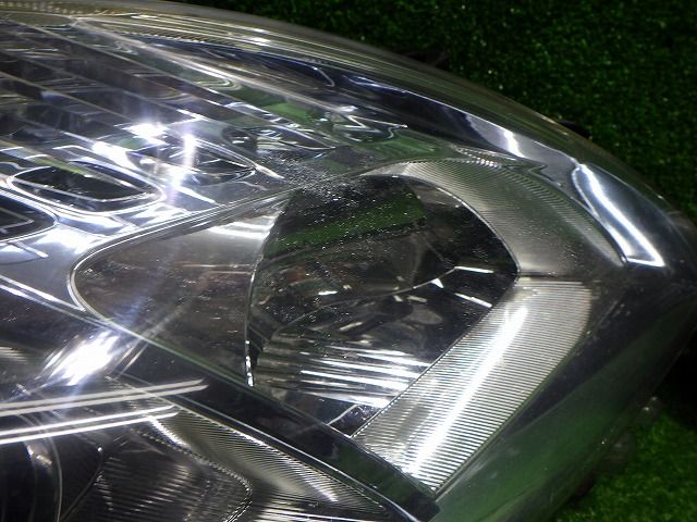 30プリウス ヘッドライト 左右 ハロゲン ZVW30 前期 47-29 ホ