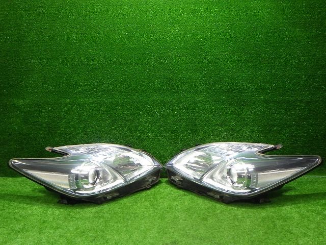 30プリウス ヘッドライト 左右 ハロゲン ZVW30 前期 47-29 ホ