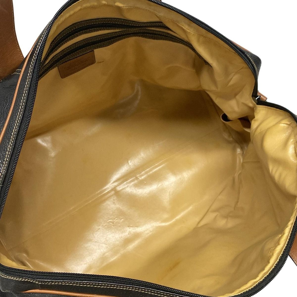 a.testoni ア・テストーニ スリッパ ペア レザー ブラック×ゴールド a.testoni ア・テストーニ スリッパ ペア レザー ブラック×ゴールド a