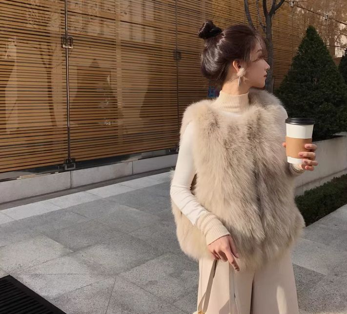 ファーベスト レディース ボリューム ファー ベスト フェイクファーベスト 秋 冬 ジャケット 上品 ノー 羽織り ボア ジレ コート アウター レイヤード