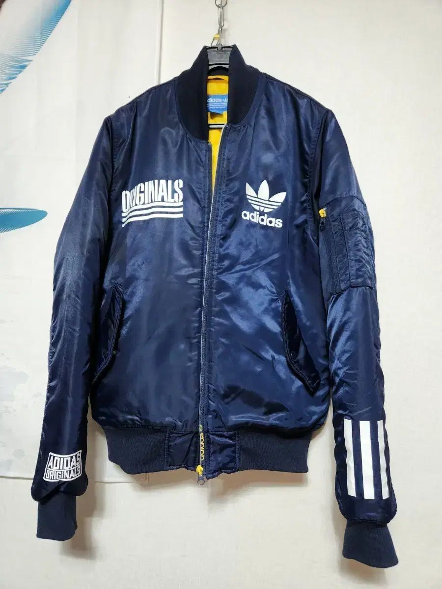 ユニセックス adidas アディダス オリジナルス ネイビー ブルゾン MA-1