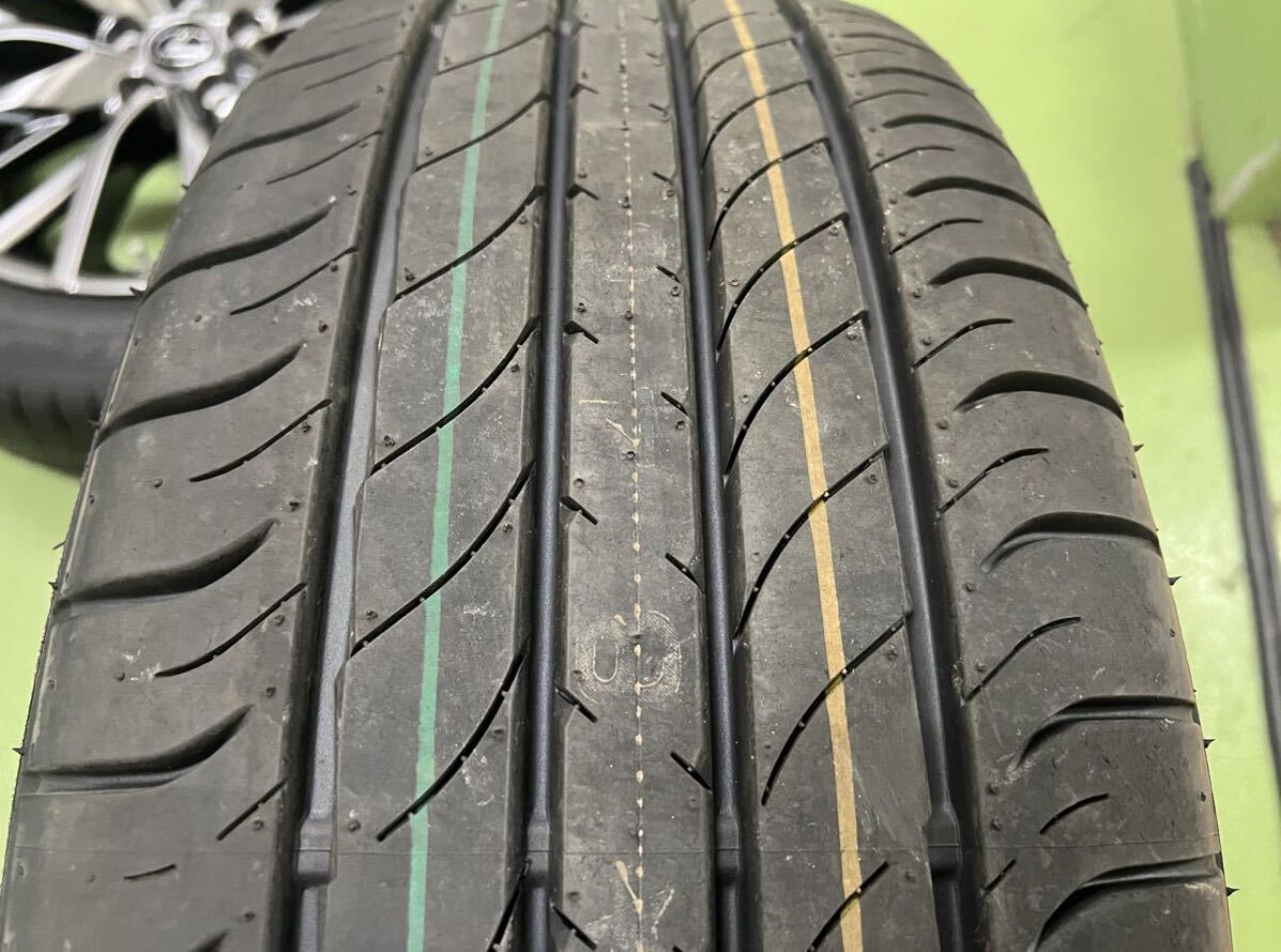 2510-144-6 超美品 新車外し レクサス 20系 RX Fスポーツ 20インチ