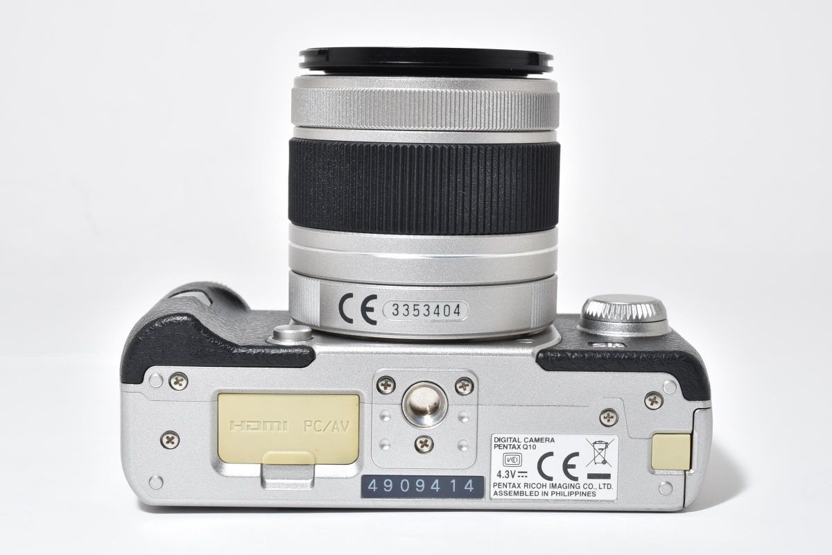 ショット数極少63回 極上品 PENTAX Q10 シルバー 02 STANDARD ZOOM