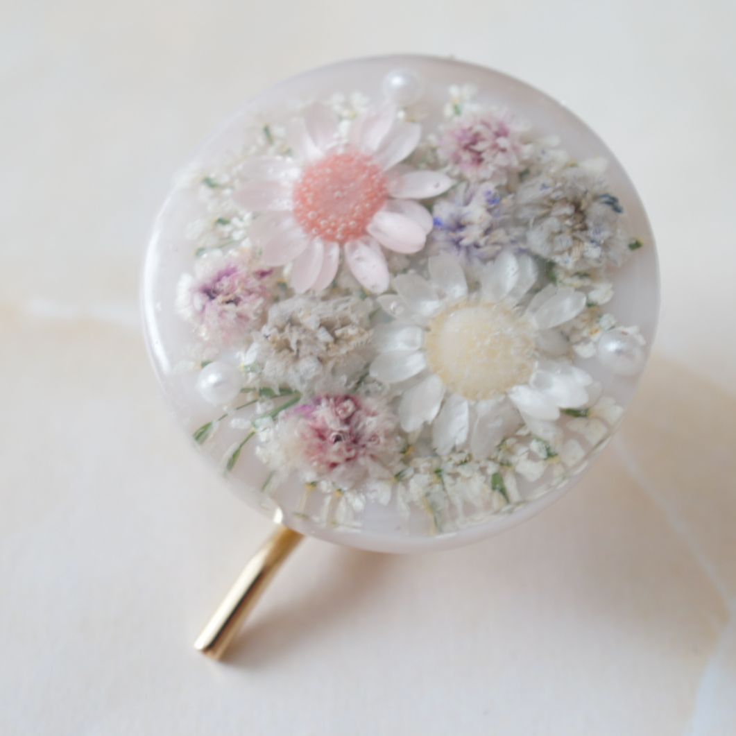 No.3102★ハンドメイド★ドライフラワー♡フラワーレジンポニーフック レジン ポニーフック ドライフラワー ヘアアクセサリー ヘアカフ