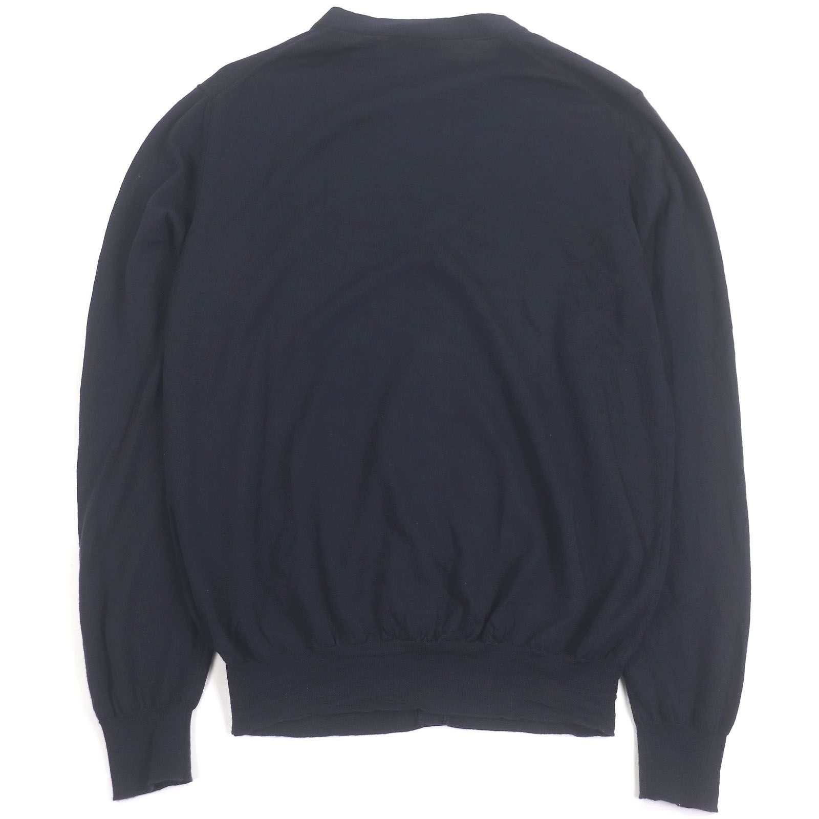 極美品✨プラダ クルーネック カーディガン バージンウール100％ 黒 L相当 極美品✨プラダ クルーネック カーディガン バージンウール100％ 黒 L