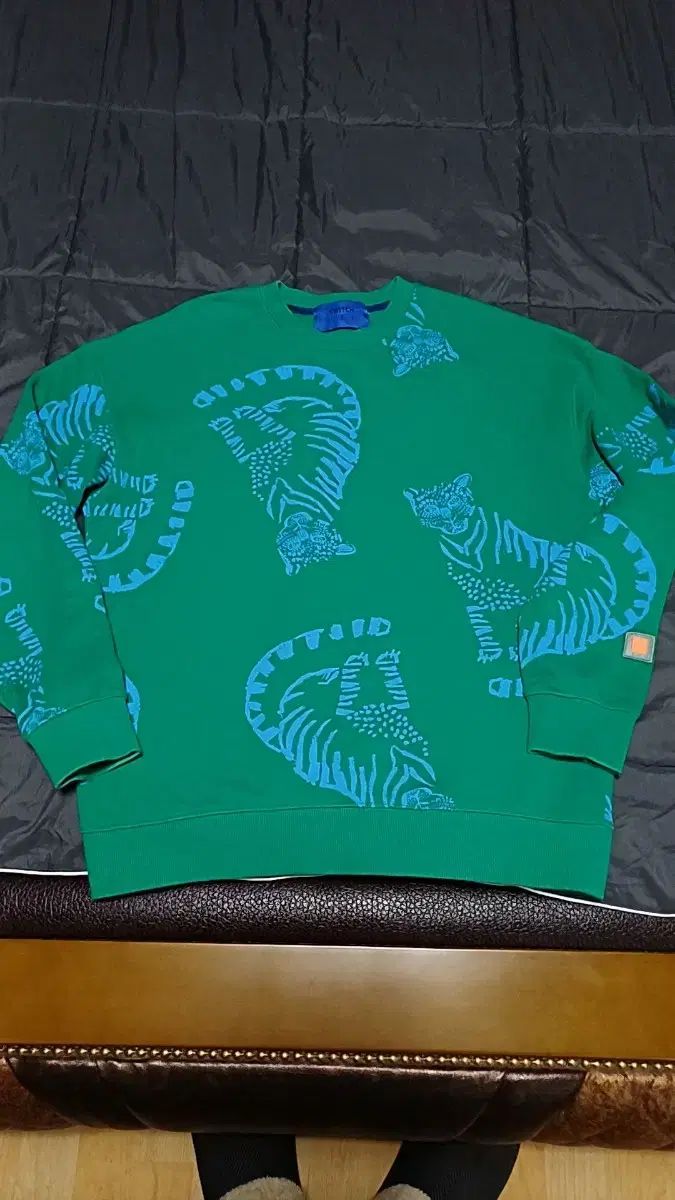 Switch123 虎スウェット 105 バスト59 丈70