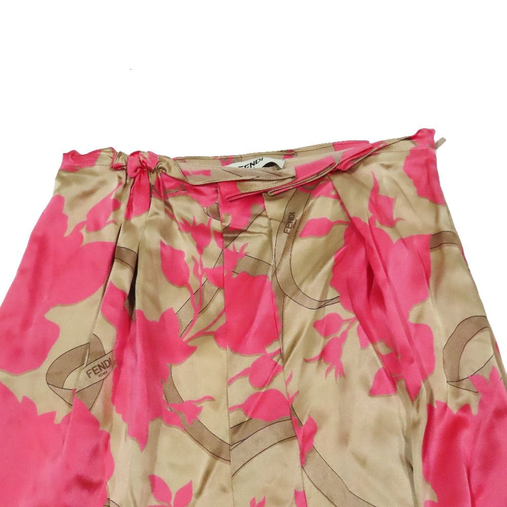未使用 22年製 FENDI フェンディ 花柄 ロゴリボン 総柄 シルク
