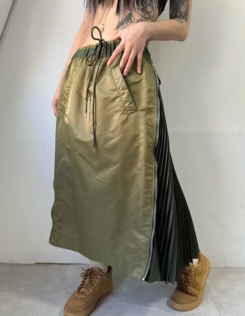 sacai サカイ 25SS Nylon Twill Skirt ナイロンツイルスカート 25  
