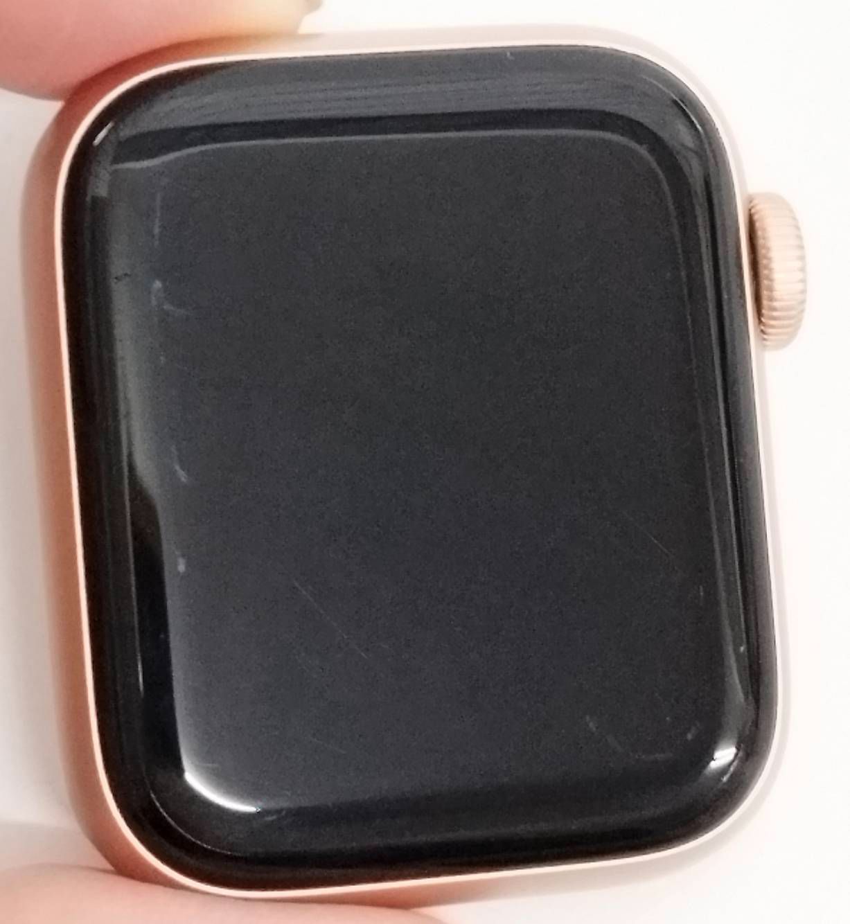 Apple Watch SE 第1世代/GPS/40mm/A2351/ゴールド〈MKQ03J/A〉 (4)