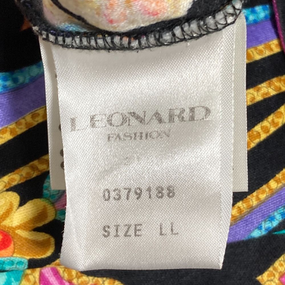 美品 LEONARD レオナール ペイズリー ショートスリーブ カットソー