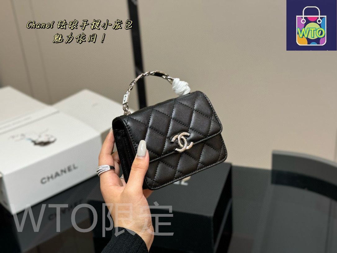 激レア❗️CHANELシャネル　チェーン付きミニバッグ　リップケース 激レア❗️CHANELシャネル チェーン付きミニバッグ リップケース