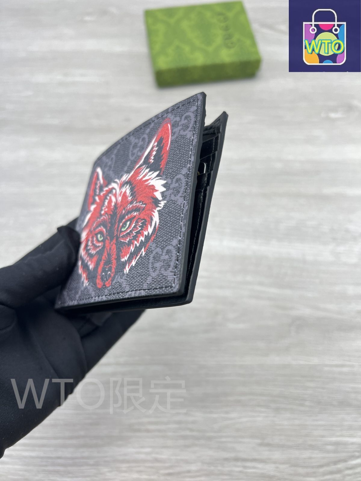 本日限定特価】GUCCI GGスプリーム レッドウルフプリント ウォレット