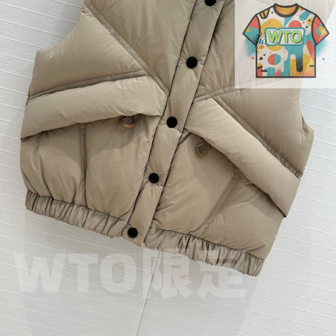 MONCLER ベージュ ダウンベスト｜本日限定特価｜新品未使用 - メルカリ