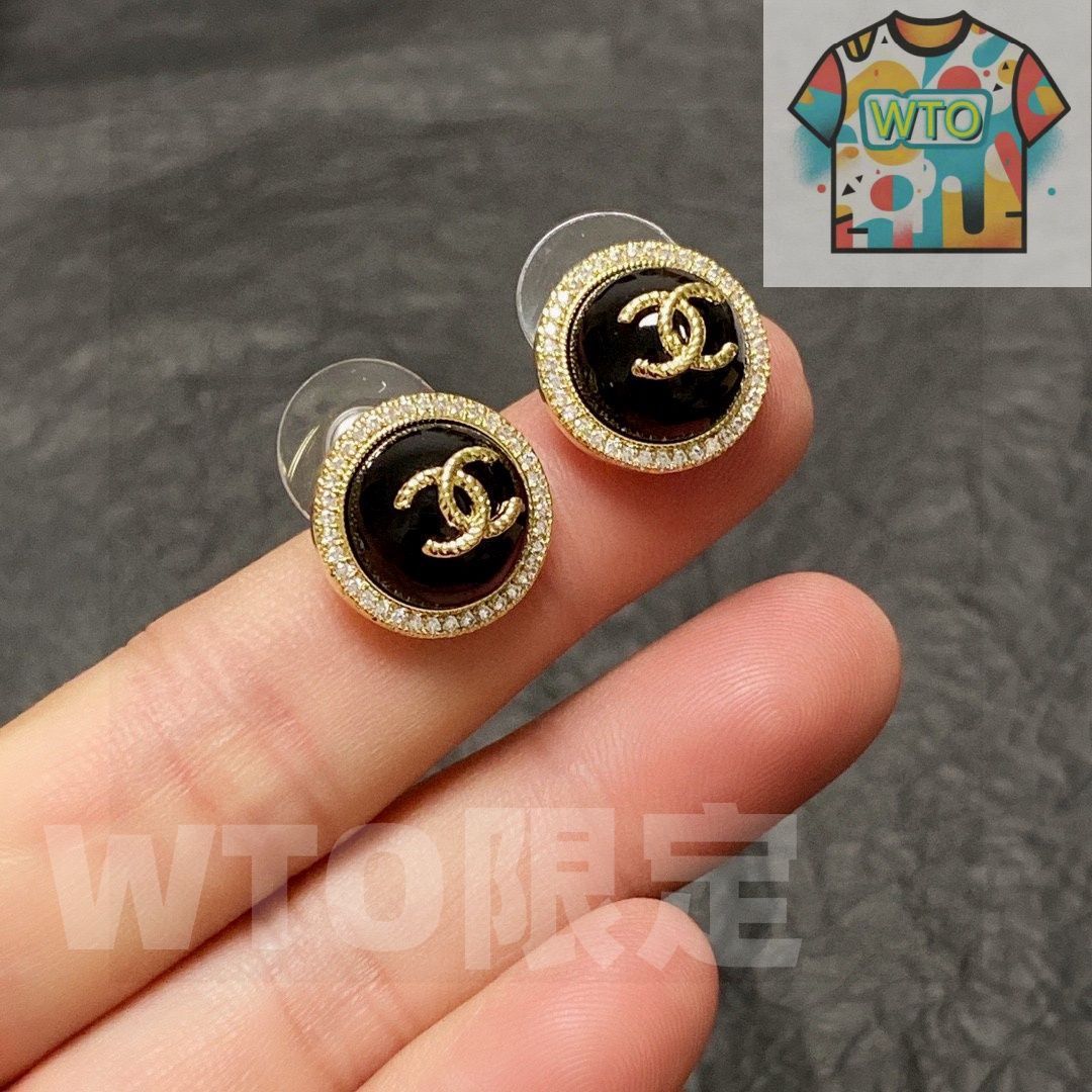 コメント先にしてください CHANEL ダブルCロゴ ピアス コメント先にし