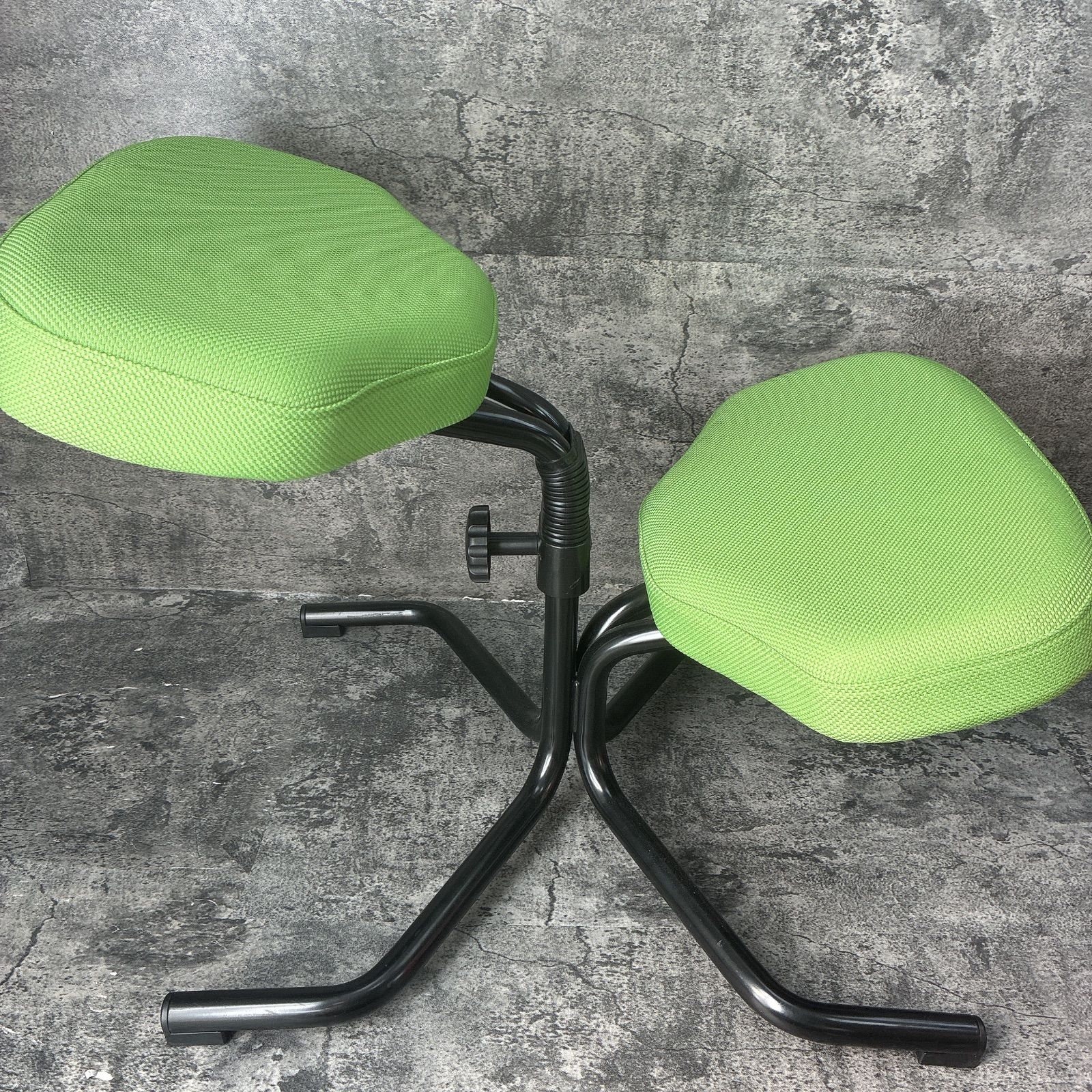 ⚫️美品⚫️ バランスチェア 美品 バランスチェア グリーン 緑 バランススタディ - メルカリ