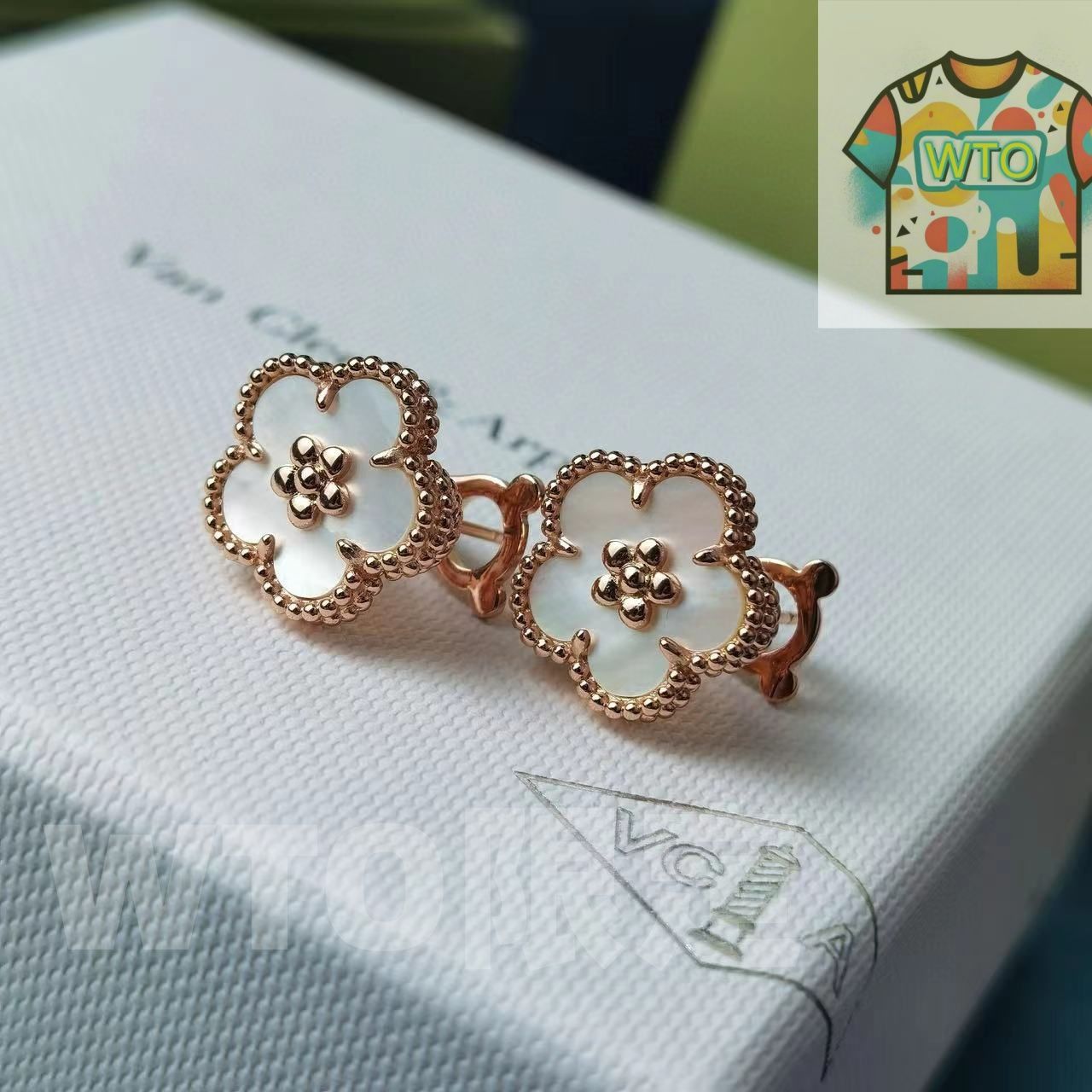 ヴァン クリーフ＆アーペル 梅のピアス Vca 四つ葉のクローバー