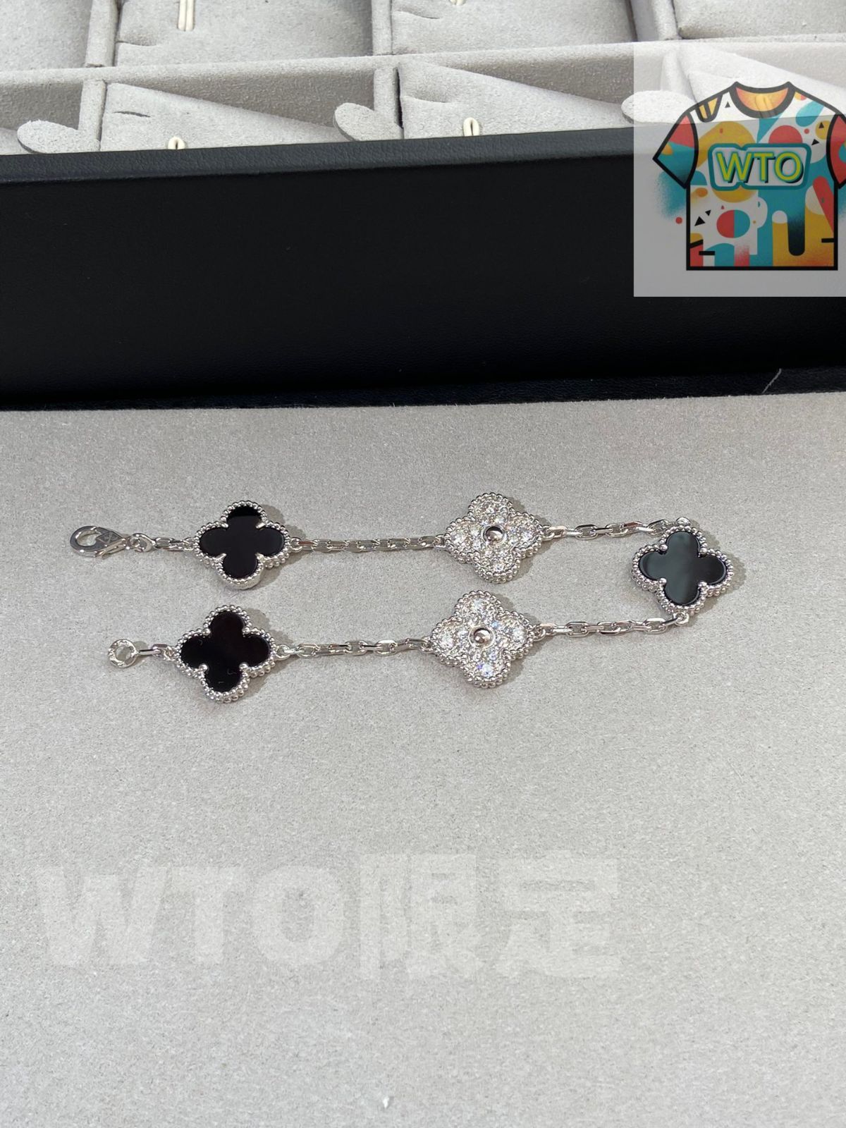 Van Cleef & Arpels] ヴァン クリーフ＆アーペル 四つ葉のクローバー