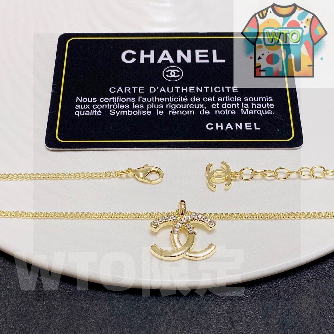 今日特価】CHANEL ダブル C サイン セミステレオ シンボル ストーン