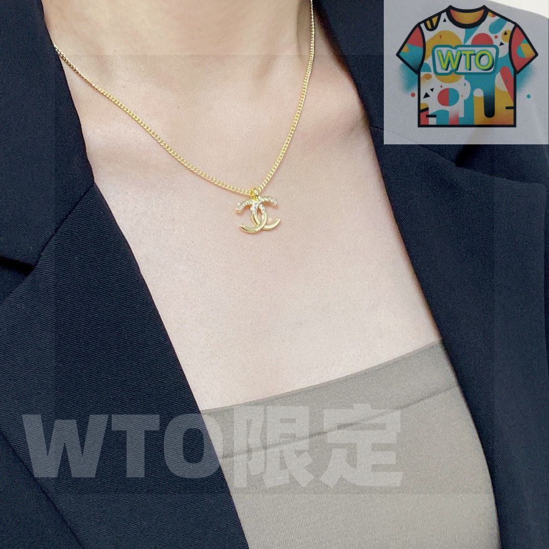 今日特価】CHANEL ダブル C サイン セミステレオ シンボル ストーン