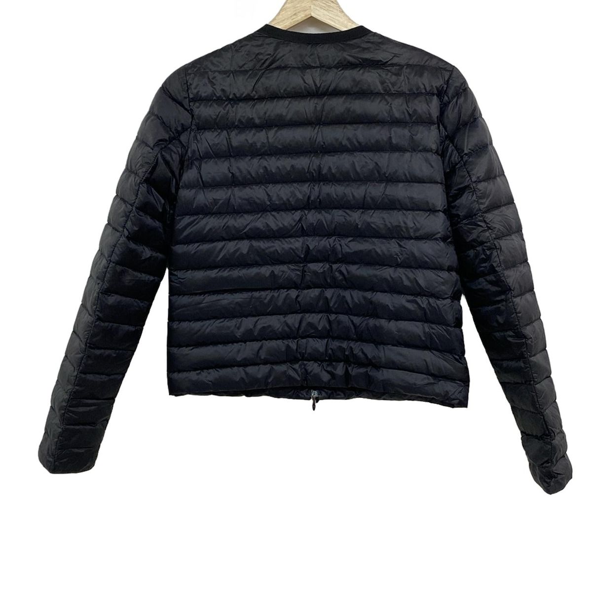 モンクレール ダウンジャケット ブラック XSサイズ 00サイズ ブラック Badyダウンジャケット : ダウンジャケット&ジレ 向けの