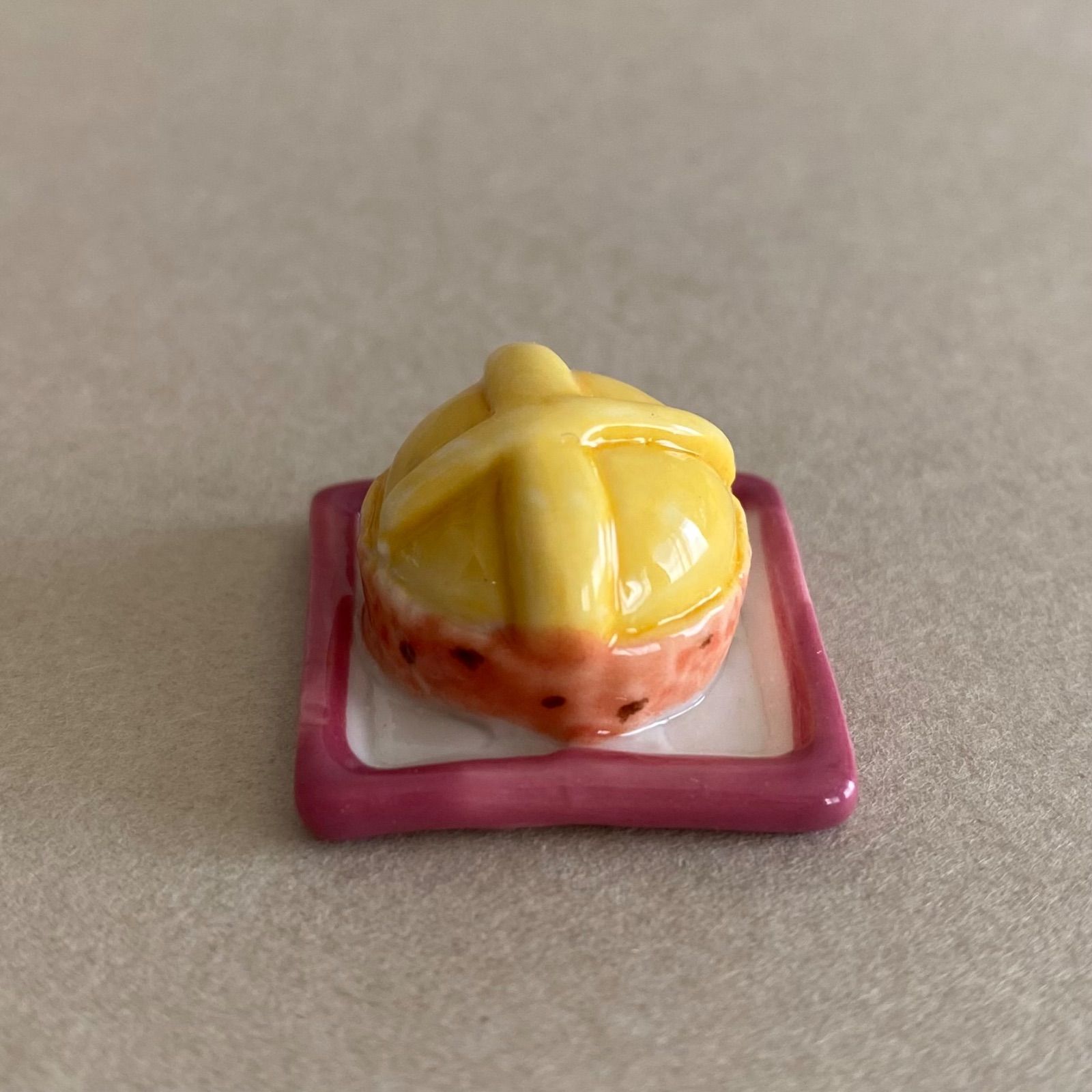 ミニパイのフェーブ／フランス雑貨／陶器ミニチュア／ブロカント