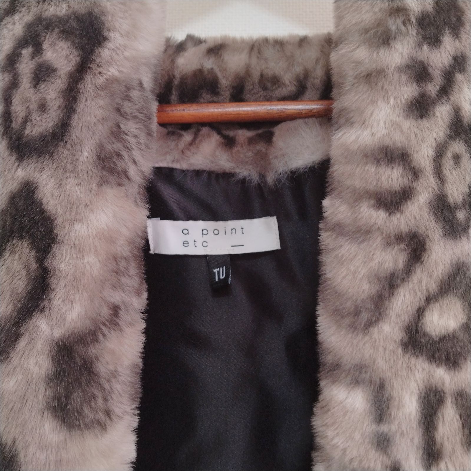 インポート〈フランス製〉A POINT ETC/アーポワンウテセ (Deuxieme