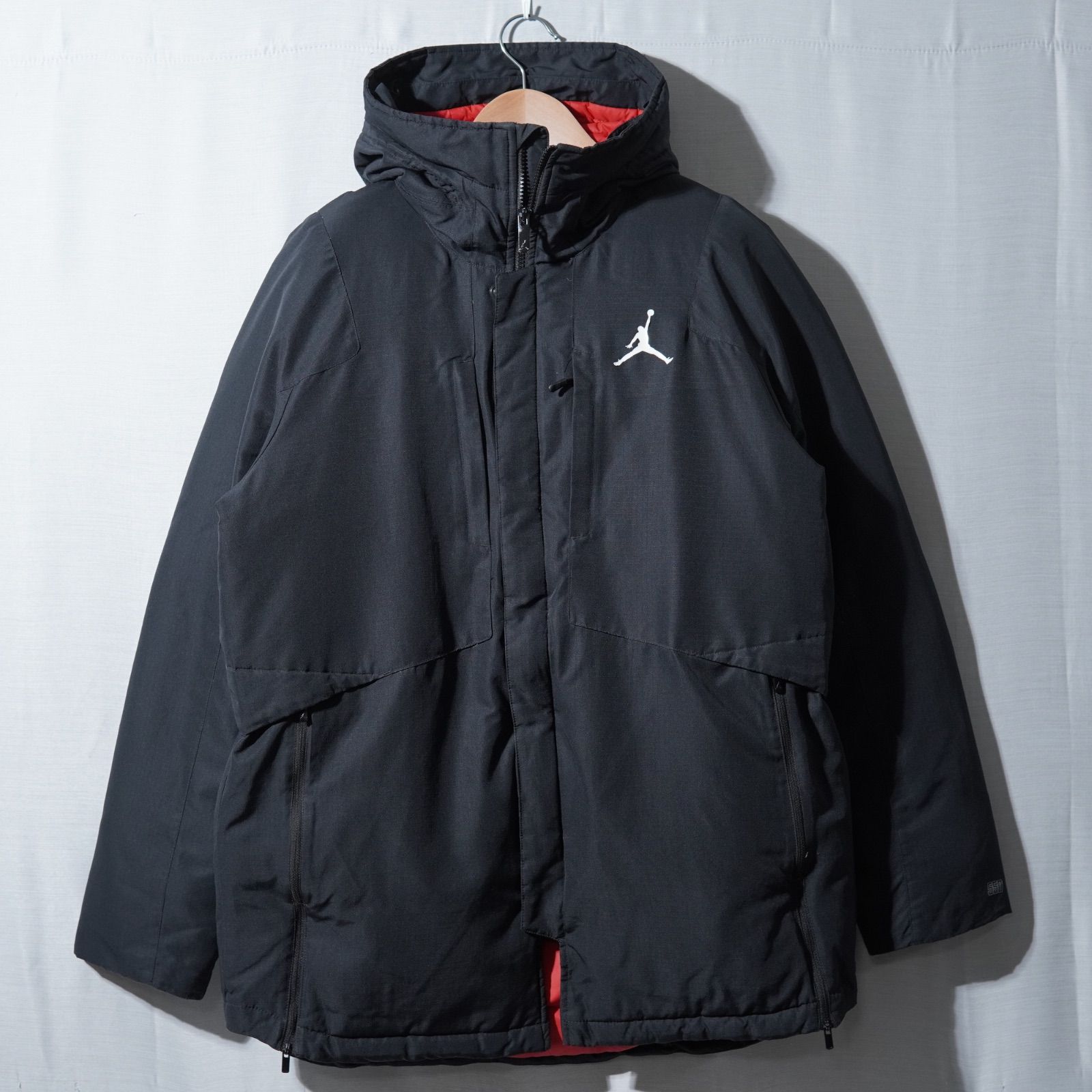 エアジョーダン AIR JORDAN ダウンジャケット M ブラック×レッド 550 