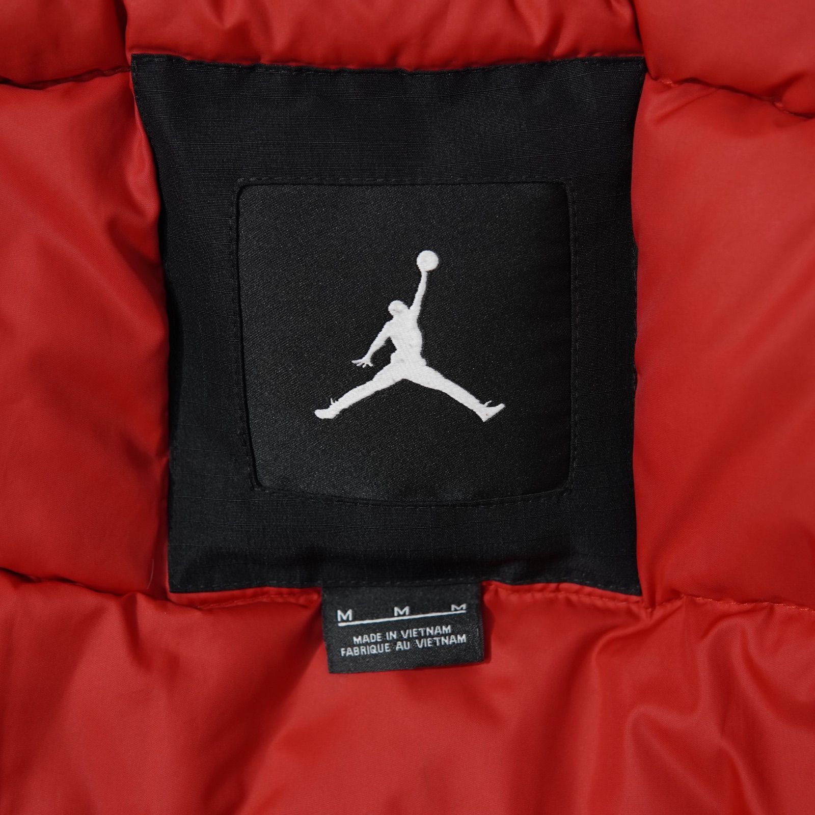 エアジョーダン AIR JORDAN ダウンジャケット M ブラック×レッド 550 