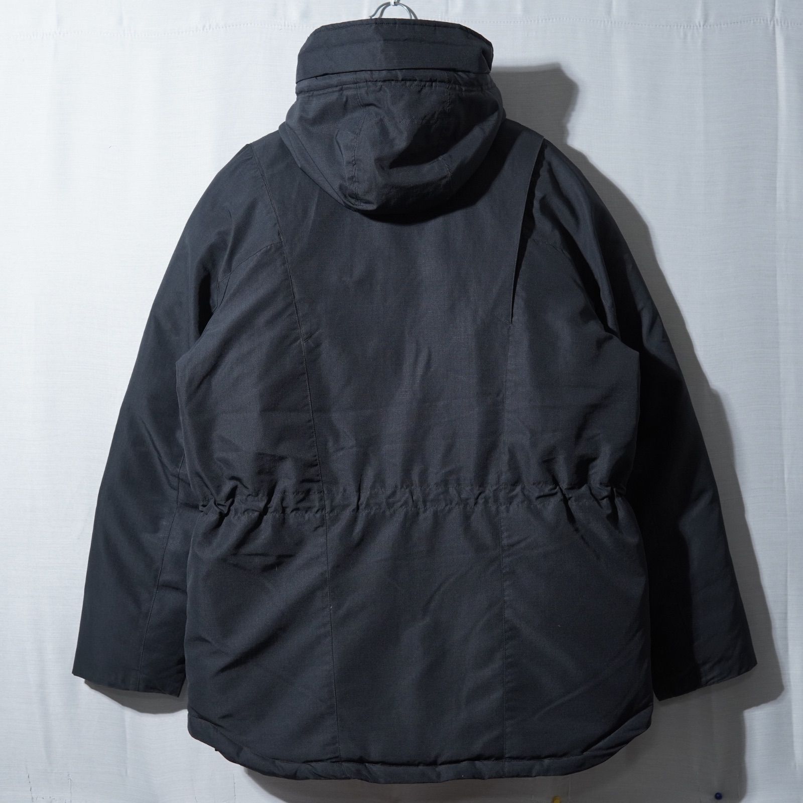 エアジョーダン AIR JORDAN ダウンジャケット M ブラック×レッド 550