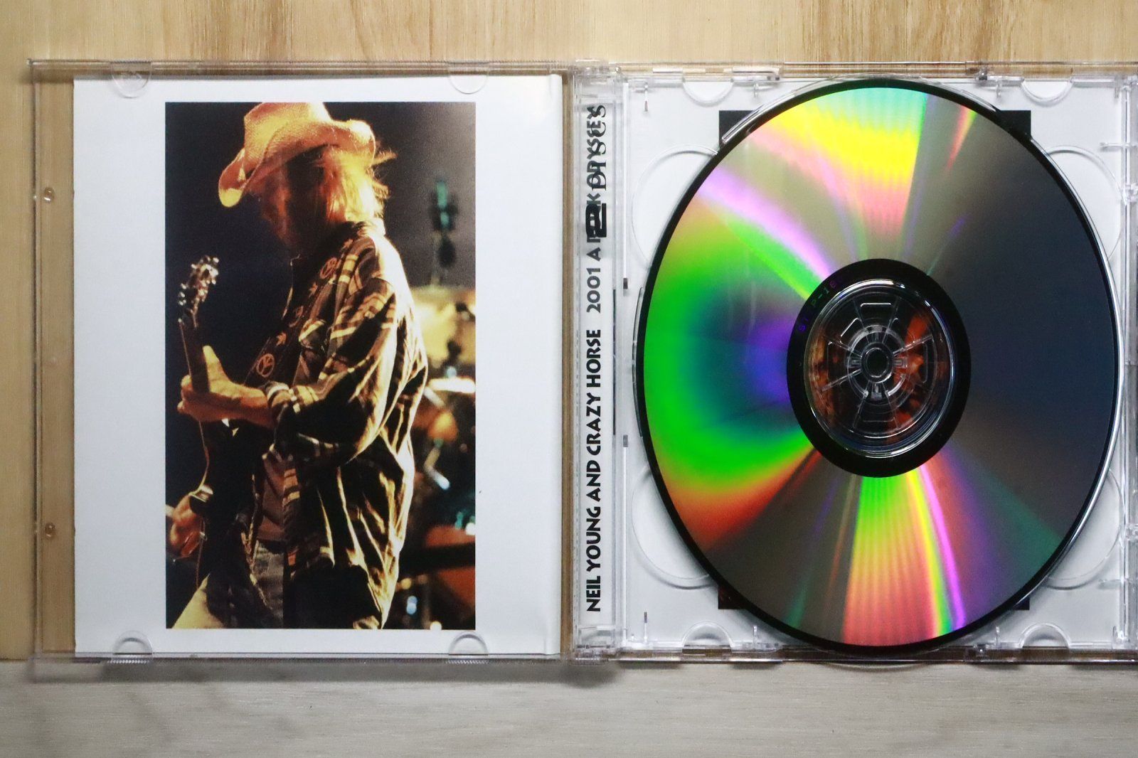 【Vintage】ニール・ヤング＆クレイジー・ホース「EUROTOUR '01」 Vintage】ニール・ヤング＆クレイジー・ホース「EUROTOUR '01