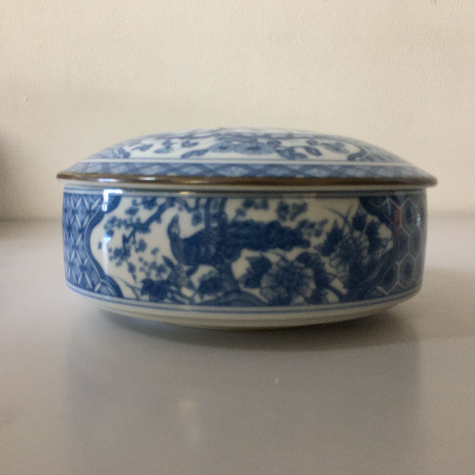 〇重箱 陶磁器 染付 孔雀 三段重 【未使用品】 - メルカリ