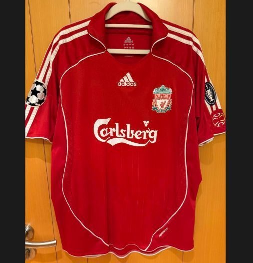 2006/2007 リバプールのユニフォームは半袖でした 8番 GERRARD - メルカリ