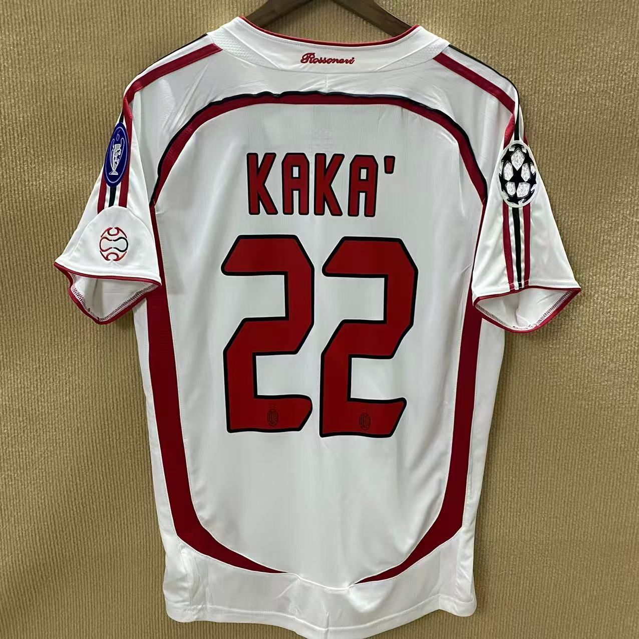 ACミラン KAKA 22 ユニフォーム　XL 06/07 ACミランの半袖遠征ユニフォーム 22番 KAKA - メルカリ
