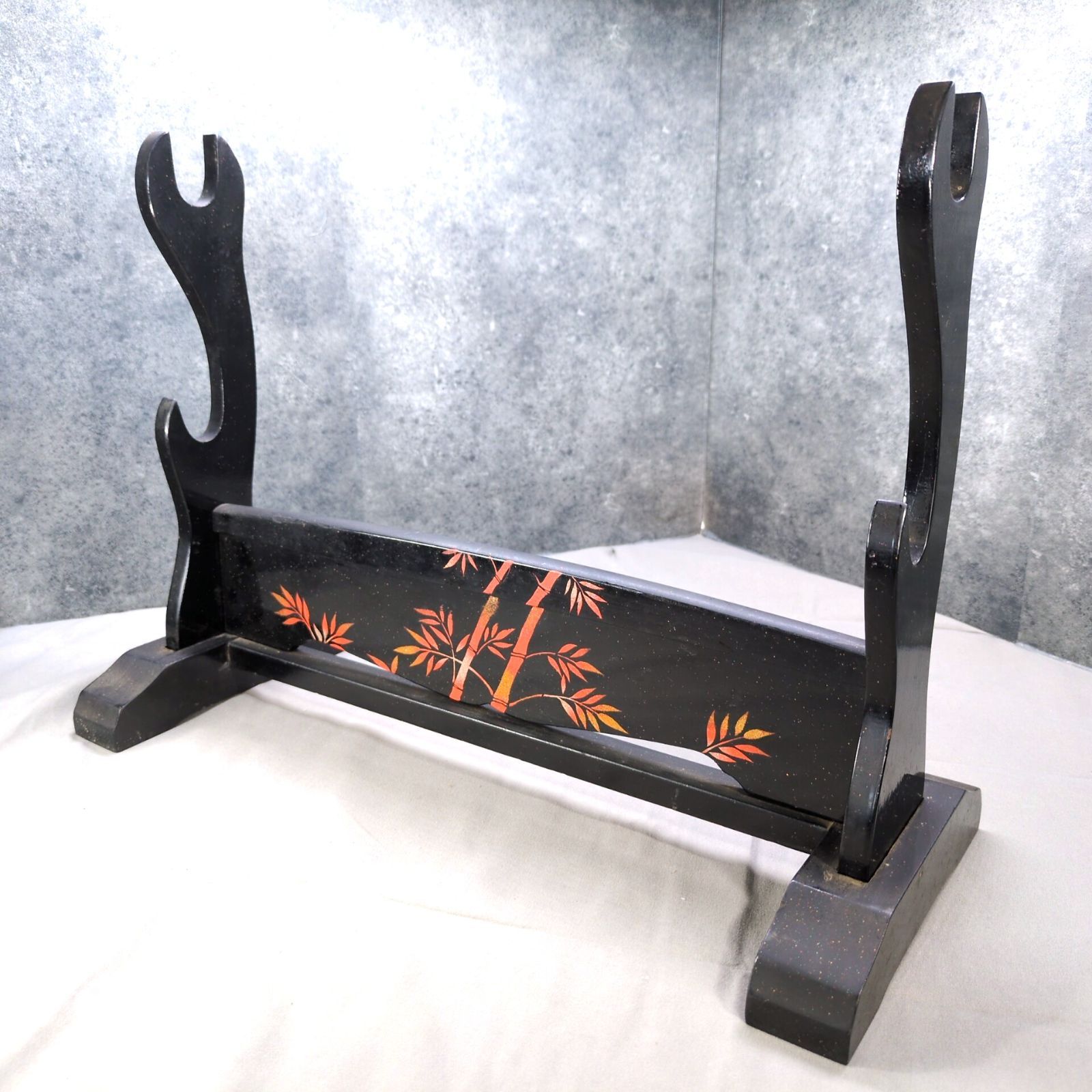 刀掛け 木製 組み立て式 3本掛け 竹模様 蒔絵風 飾り台 A628 - メルカリ