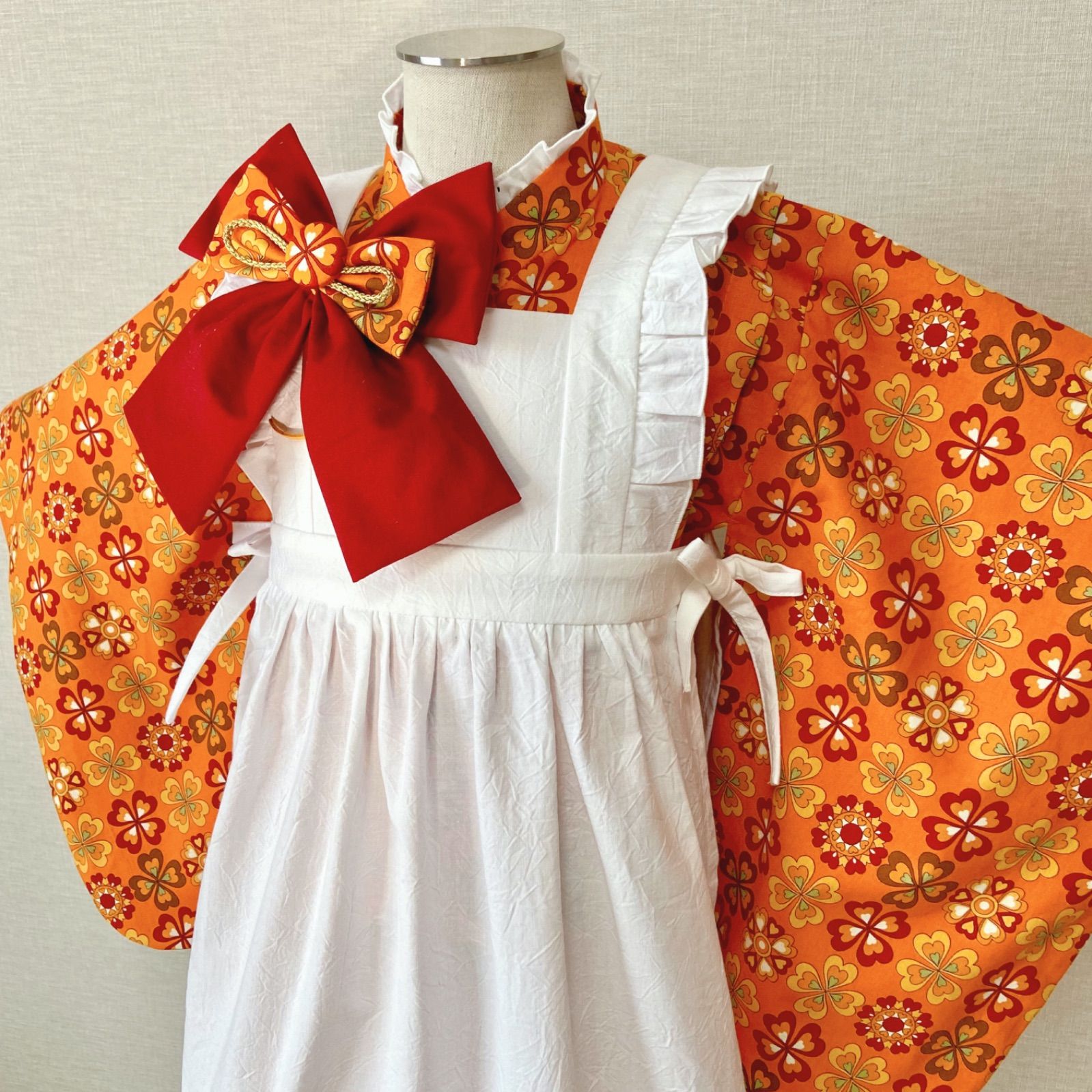 【JAM】七五三 着物＆被布エプロンセット 朱色和柄×生成り／ハンドメイド 七五三 3歳 女の子 着物＆被布エプロンセット レトロ オレンジ系